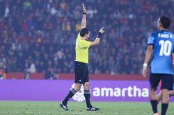 Truyền thông Singapore phàn nàn về VAR khi đội nhà bị loại, tiếc nuối về bàn thắng bị từ chối trước Việt Nam