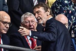 QUAN ĐIỂM: MU có tất cả nhưng thiếu Sir Alex