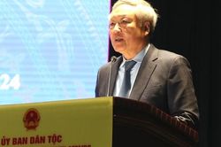 Phải xác định được quyết tâm và trách nhiệm chính trị rất cao trong thực hiện chính sách dân tộc