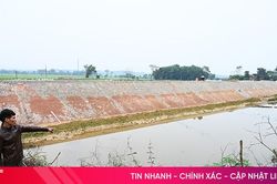 Cống thoát nước cao hơn mặt ruộng, nhiều diện tích đất lúa thành ao tù
