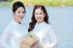 Cát Tường diện áo dài trắng đẹp ngẩn ngơ ở tuổi U50