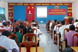Huyện Tri Tôn tập huấn bảo vê môi trường