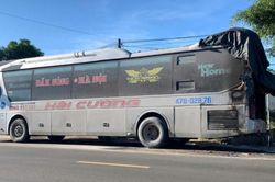 15 phút dập tắt vụ hỏa hoạn trên xe khách giường nằm