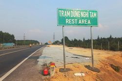 Bố trí 8 trạm dừng nghỉ tạm cao tốc do nhiều dự án chính chưa hoàn thành