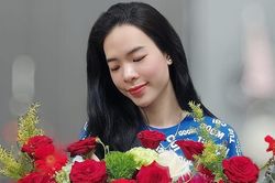 Hoa khôi bóng chuyền Việt Nam nhận vinh dự cao quý ngày cuối năm, khiến cộng đồng mạng xúc động