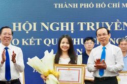 TPHCM chốt thu ngân sách ngày cuối năm, khen nhiều đơn vị nộp ngân sách trên 1.000 tỷ đồng