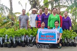 Phụ nữ chung tay vì môi trường
