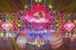 Chương trình nghệ thuật chào năm mới 'Countdown Cao Bằng 2025'