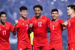 Đội hình xuất phát Việt Nam vs Thái Lan: Nguyễn Filip và Quang Hải dự bị; Văn Vĩ đá chính