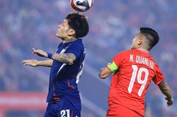 GÓC CHIẾN THUẬT: Quang Hải và nước cờ cao tay của HLV Kim Sang Sik trước ĐT Thái Lan