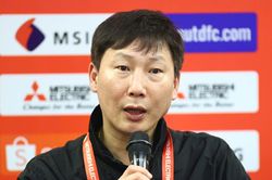 HLV Kim Sang Sik: Tiếc vì tuyển Việt Nam không thắng 2-0