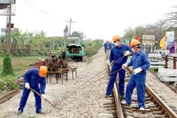 Bộ GTVT giao 4.300 tỷ đồng bảo trì hạ tầng đường sắt năm 2025