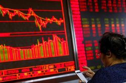 VN-Index 'bốc hơi' hơn 15 điểm