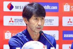 HLV tuyển Thái Lan: 'Thua 1-2 không có gì bất lợi'