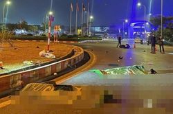 Tai nạn giao thông mới nhất 4/1/2025: đâm vào vòng xuyến, 2 thanh niên tử vong