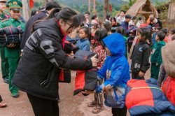 Gieo ánh sáng, gặt yêu thương