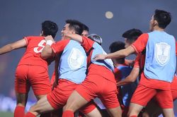 Đội hình xuất phát Việt Nam vs Thái Lan: Tuấn Hải và Đình Triệu ra sân từ đầu; Quang Hải dự bị