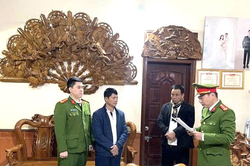 Sơn La: Khởi tố 2 bị can về hành vi cho vay nặng lãi