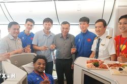 Cận cảnh các thành viên đội tuyển Việt Nam về nước cùng cúp vô địch ASEAN Cup 2024