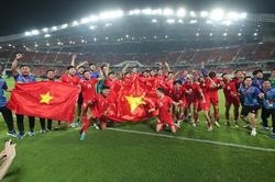 Hậu chung kết ASEAN Cup 2024: Chuyện chép ở 'chảo lửa' Rajamangala