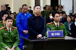 Bị cáo Lưu Bình Nhưỡng: 'Nhận biếu 300.000 USD là sai lầm của đời tôi'