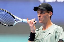 Jannik Sinner trước thềm Australian Open 2025: Đến Melbourne với án phạt lửng lơ