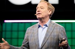 Microsoft sẽ chi tiền tỷ vào trung tâm dữ liệu AI trong năm nay
