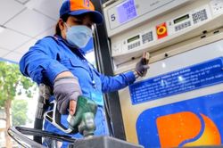 Giá xăng dầu đồng loạt tăng vào chiều nay 9/1