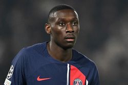 Tottenham tăng tốc ký Kolo Muani, PSG sẵn sàng 'nhả' vào tháng 1