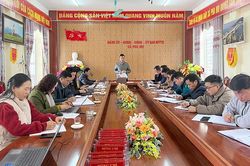 Đoàn kiểm tra số 3 Tiểu ban Văn kiện Đại hội Đảng bộ huyện Than Uyên làm việc tại xã Pha Mu