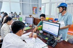 Dịch vụ công trực tuyến: Không làm thay người dân