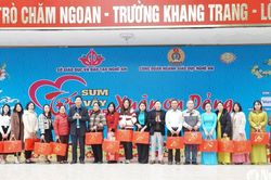 Ngành Giáo dục Nghệ An tổ chức chương trình Tết sum vầy cho giáo viên đặc thù các huyện vùng cao