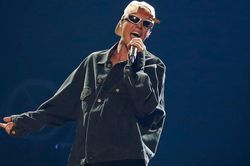 Justin Bieber 'cần tiền', lên kế hoạch trở lại âm nhạc năm 2025