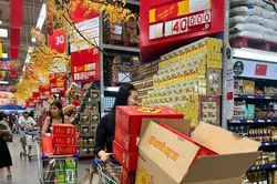 TPHCM: Hàng nghìn tấn hàng hóa lên kệ phục vụ Tết