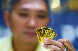 Giá vàng hôm nay 13/1/2025 quay xe lao dốc, vàng SJC và nhẫn giảm nhanh