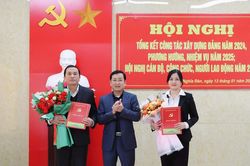 Nghĩa Đàn công bố quyết định về công tác cán bộ
