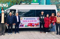 Chuyến xe đoàn viên đưa hàng trăm học sinh, sinh viên và cán bộ viên chức về quê đón Tết