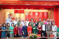 Bệnh viện 30-4 gặp mặt cán bộ, nhân viên nhân dịp Xuân mới