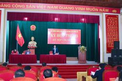 Quỳnh Lưu thông qua Nghị quyết sắp xếp, tổ chức lại 12 cơ quan chuyên môn cấp huyện
