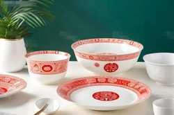 Tại sao phải 'thêm bát mới' trong dịp Tết Nguyên đán? Đó thực sự không phải là mê tín