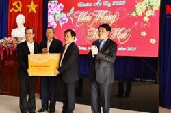 Chủ tịch nước Lương Cường thăm và chúc Tết Đảng bộ, chính quyền, lực lượng vũ trang và Nhân dân tỉnh An Giang