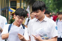 Trường đại học đầu tiên nhận hồ sơ xét tuyển 2025
