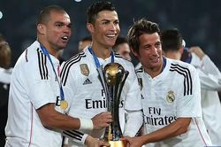 Ngôi sao từng sát cánh với Ronaldo ở Real Madrid bị cảnh sát điều tra và tịch thu cả 'tấn' tài sản