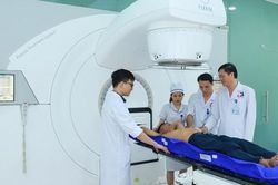 Mức đóng, phương thức đóng bảo hiểm y tế theo Luật Bảo hiểm y tế năm 2024
