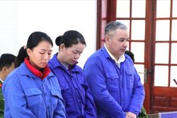Cô gái vào tù vì mua hộ ma túy