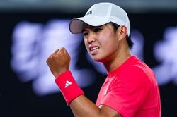Tay vợt gốc Việt tiếp tục hành trình kỳ diệu ở Australian Open 2025 với cột mốc đặc biệt