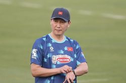 Tin nóng bóng đá Việt 19/1: HLV Kim Sang Sik 'chấm' 3 cầu thủ đầu tiên cho đội U22 Việt Nam; Xuân Son tăng giá mạnh