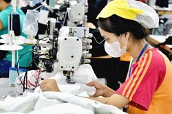 Trước Tết, hơn 500 lao động trẻ ở huyện Con Cuông có việc làm ngay trên quê nhà