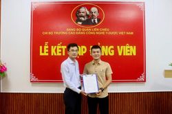 Tập trung phát triển đảng viên