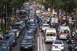Vì kẹt xe, tôi có thêm 3 tiếng tự học mỗi ngày